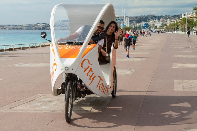 Nice: Visit of Nice by electrically assisted bike taxi 1 hour. - The Opera House and Palais de Justice