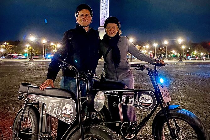 Night / Sunset Tour of Paris in Electric Bike - Crossing toward Île Saint-Louis and Notre-Dame