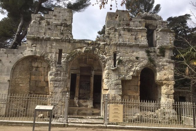 Nimes, Uzes & Pont du Gard Small Group FULL DAY Tour from Avignon - Spending two hours at the Pont du Gard