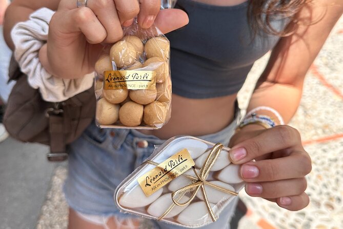 NO DIET CLUB - Best food tour in Aix en Provence (En / Fr) - The guides: Thomas, Anya, Margaux, Cindy, and Naomie