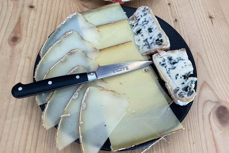 No Diet Club : Bordeaux Food Tour in Bordeaux center ! - Timing, comfort, and practical details