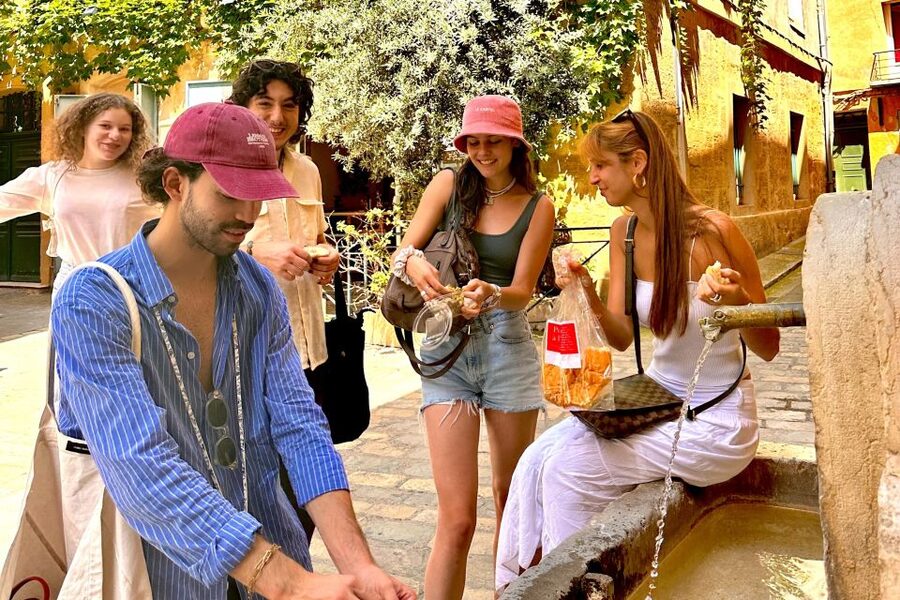 NO DIET CLUB - Unique local food tour in Aix en Provence - Your guide is part of the experience