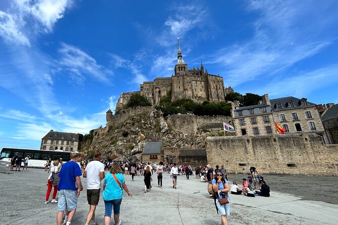 Normandy D-Day Tour with Mont Saint-Michel Day Trip from Paris - Mont Saint-Michel: lunch first or abbey first?
