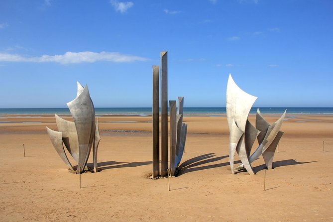 Normandy U.S. D-Day Sites Half Day Tour From Bayeux - Pointe du Hoc: 30 minutes at the cliff-top position