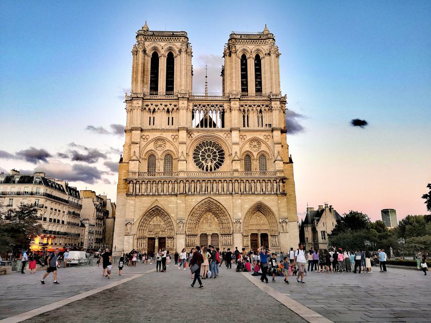 Notre-Dame Cathedral Private tour - What happened when Notre-Dame could not be entered