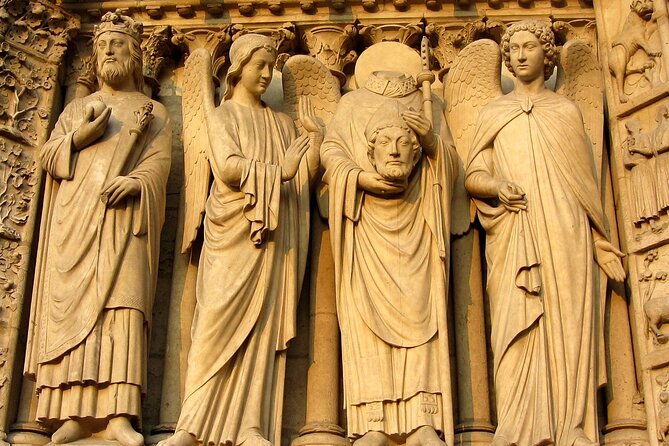 Notre Dame Guided Tour with Scheduled Group Access Option - Reading the Gothic facade from the outside