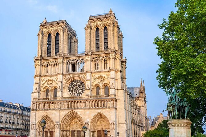 Notre Dame Mystery and Latin Quarter Walking Tour - Notre-Dame Sets the Tone at 9 a.m.