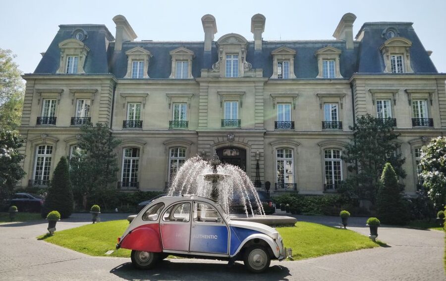 Off-the-Beaten Track in Paris: 2-Hour Vintage 2CV Tour - Arènes de Lutèce and the ancient city beneath modern Paris