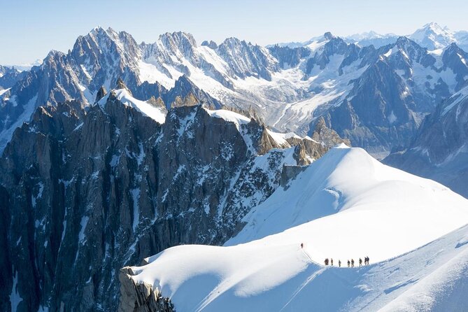 Paragliding Tandem Flight over the Alps in Chamonix - Picking the best time in summer