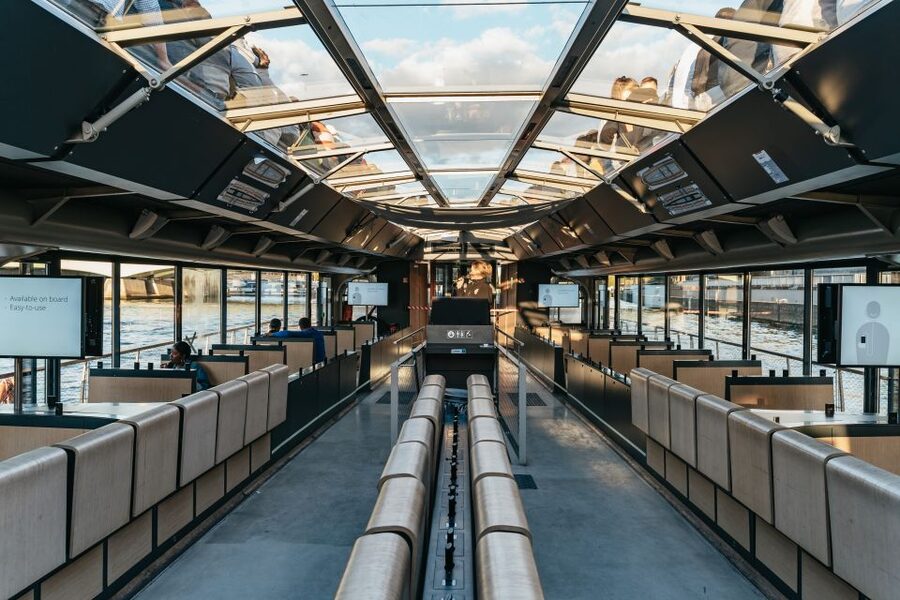Paris: 1-Hour Sightseeing Cruise and 3-Course Bistro Dinner - Who will enjoy this evening most?