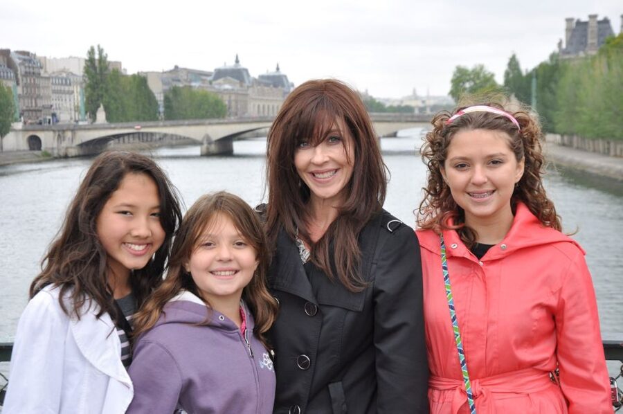 Paris 2-Hour Private Walking Tour with a Photographer - Starting at 1 Place Colette
