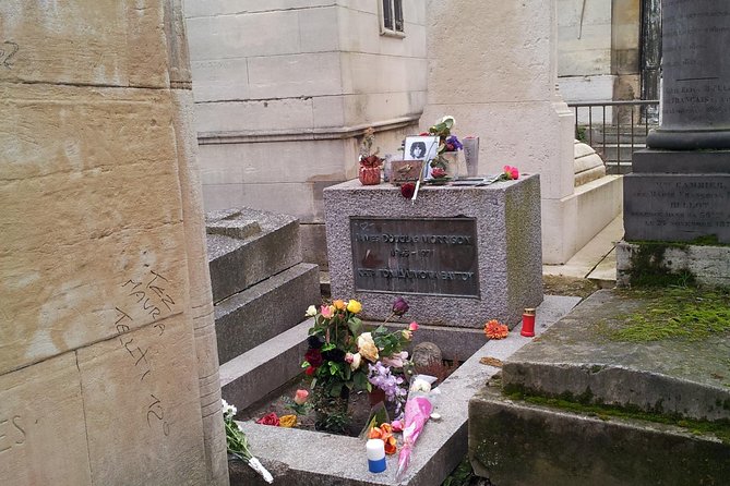 Paris 2-Hour Small Group Tour of Pere Lachaise Cemetery - Why Père-Lachaise rewards a guided walk