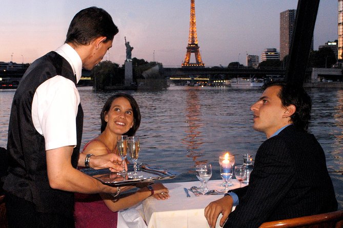 Paris 3-Course Gourmet Dinner and Sightseeing Seine River Cruise - The Seine Route and Its Best Sights