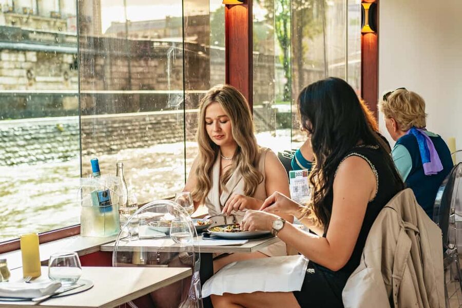 Paris: 3-Course Italian Meal Seine Cruise - Inside seating, clear sides, and the rooftop terrace