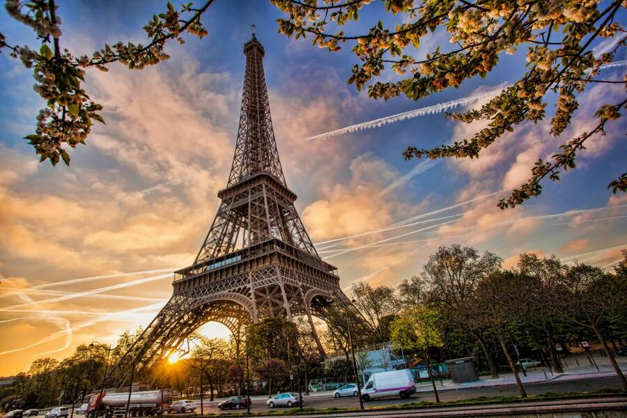 Paris: Access Eiffel Tower Summit or Second Level - Starting at Paris Lounge, not the Eiffel Tower