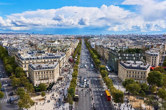 Paris Airport Transfer: Paris Airport CDG to Paris by Luxury Van - Is $113.50 per person a good value?