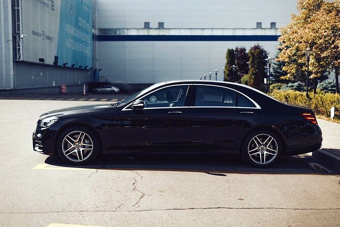Paris Airport Transfer Service - Hotel and address pickups for the return trip