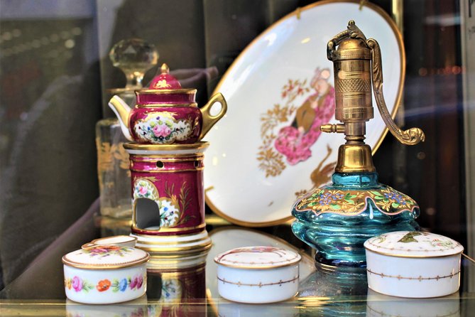 Paris Antiques Market Insider's Tour in Extra-Small Group - Why St-Ouen needs an introduction
