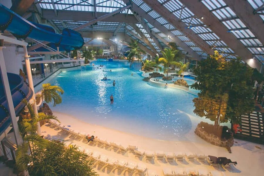 Paris: Aquaboulevard Water Park Entrance Ticket - Aquaboulevard at a glance