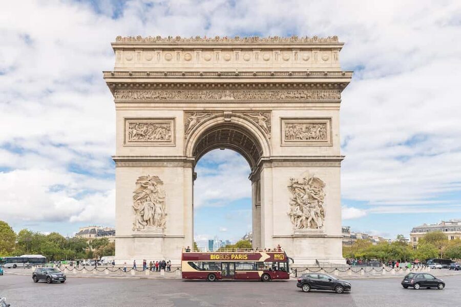 Paris: Arc de Triomphe Ticket & Big Bus Hop-on Hop-off Tour - What you see from the open-top bus
