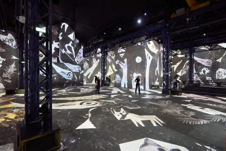 Paris : Atelier des Lumières admission ticket - Key points to know before you go