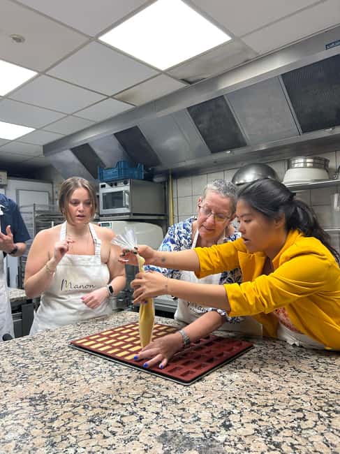 Paris: Baking Insider Experience with a Professional Baker - Making financiers and other small pastries