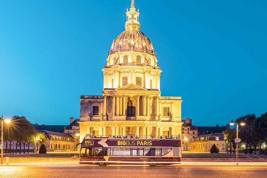 Paris: Big Bus Panoramic Night Tour by Open-Top Bus - The Eiffel Tower sparkle is the payoff