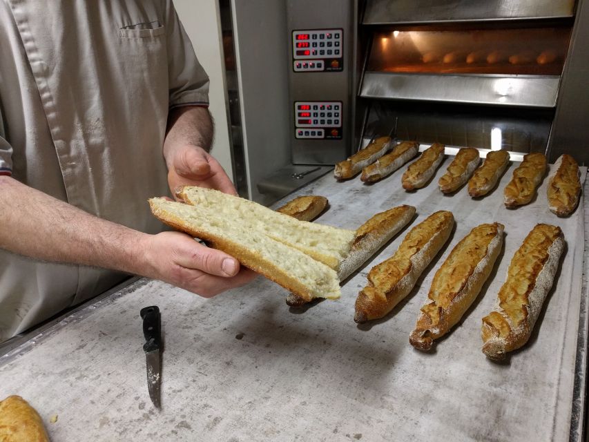 Paris: Bread and Croissant-Making Class - Why the small group makes a difference