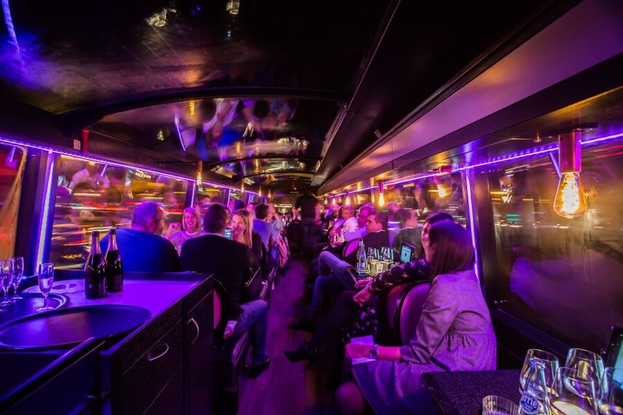 Paris: Bus Toqué Tour with 5-Course Dinner and Champagne - Dinner with Paris moving past the window