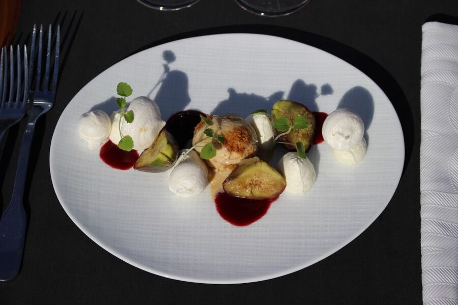 Paris: Bustronome Gourmet Dinner Tour - What the six-course dinner actually includes