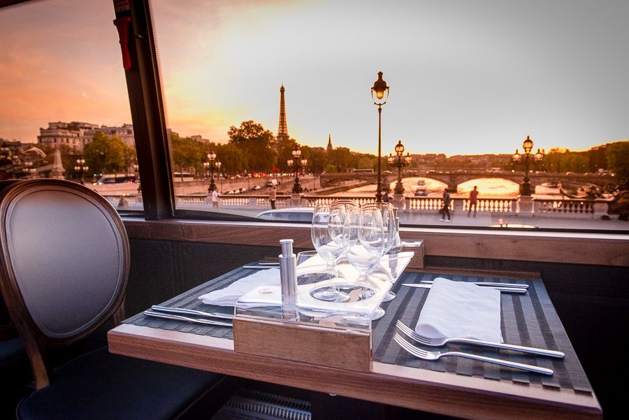 Paris: Bustronome Gourmet Dinner Tour - Practical details that matter on the night