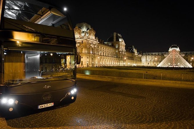 Paris Bustronome Gourmet Sightseeing Dinner on a Panoramic Bus - The Eiffel Tower stop and the best photo moment