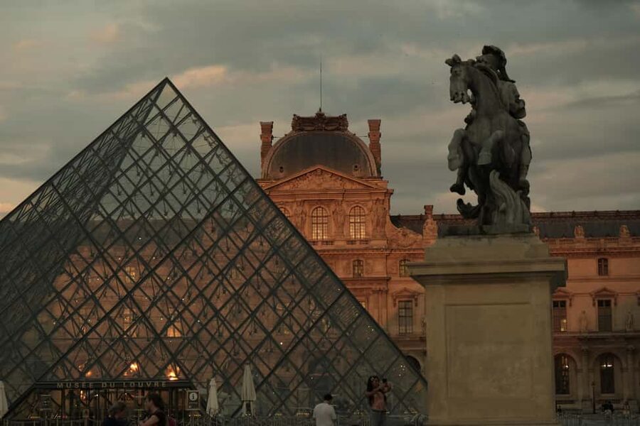 Paris By Night: 3-Hour Guided Bike Tour - Place de la Concorde after sunset