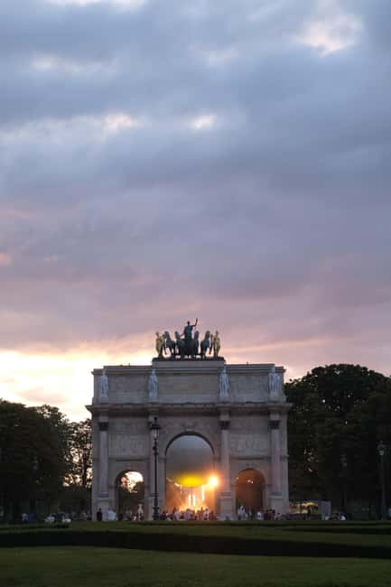 Paris By Night: 3-Hour Guided Bike Tour - Who will enjoy this night ride?