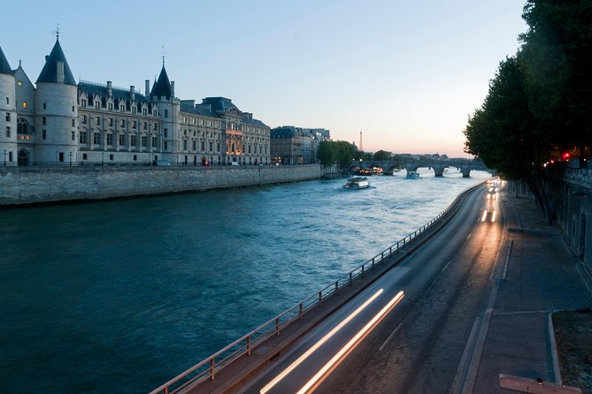 Paris by Night Walking Tour: Ghosts, Mysteries and Legends - Finishing at Place de l’Hôtel de Ville