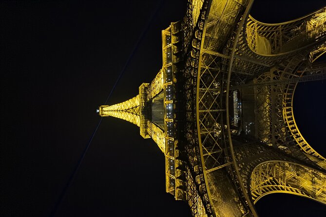 Paris by Night - Montmartre and the Sacré-Coeur