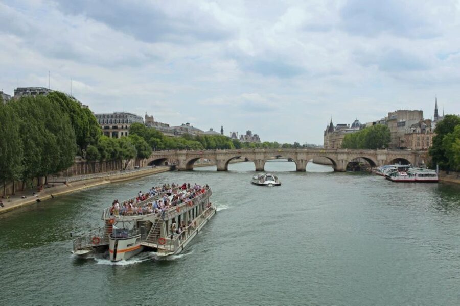 Paris: Catacombs, Audio Guide, and River Cruise Option - Is $94 a fair price?