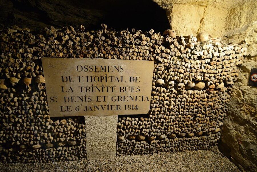 Paris: Catacombs Entry & Seine River Cruise with Audio Guide - Key points to know before booking