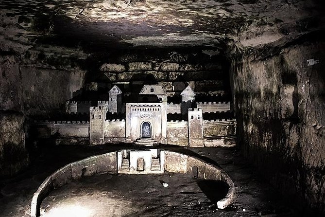 Paris Catacombs Guided Tour - Why the neatly stacked bones matter