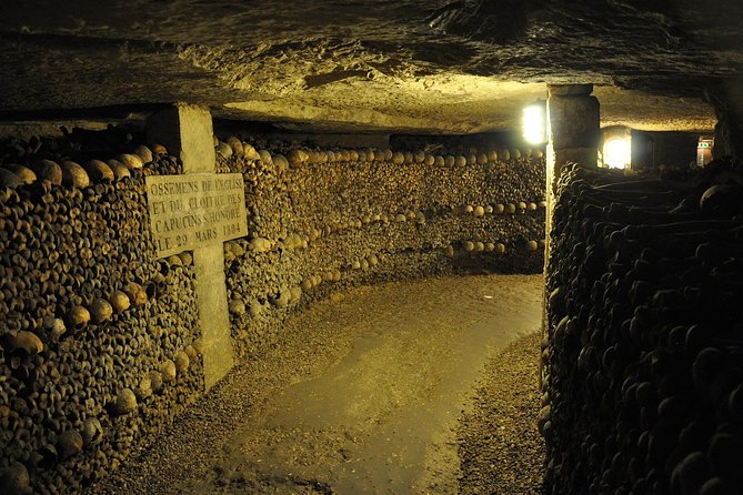 Paris Catacombs Guided Tour - Adding the Seine cruise