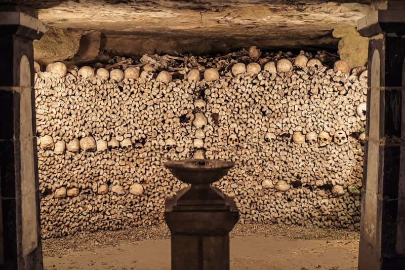 Paris: Catacombs Special Access Tour - Timing your visit in a busy Paris schedule
