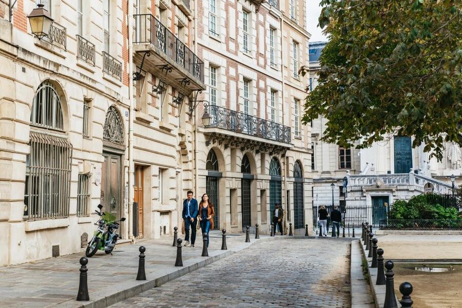Paris: Charming Nooks and Crannies Bike Tour - The Sorbonne and the Latin Quarter