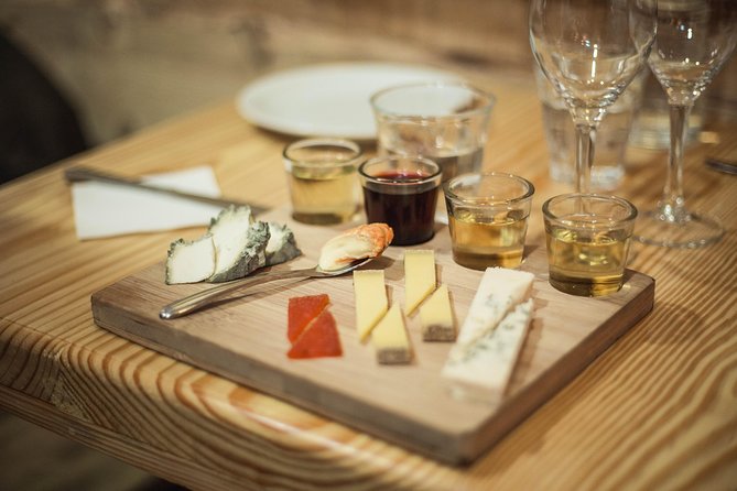 Paris Cheesemaking Workshop including Wine and Cheese Tasting with an Expert - The Final Table: Homemade Butter, French Cheese, and Wine