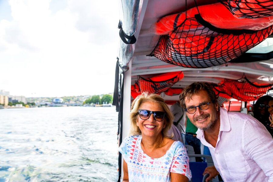Paris: City and River Seine Tour on an Amphibious Bus - Is it good for families?