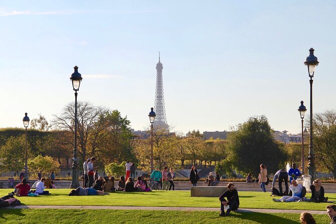 Paris City Center Free Walking Tour (Tip-Based) - Pont Neuf and the city’s less polished stories
