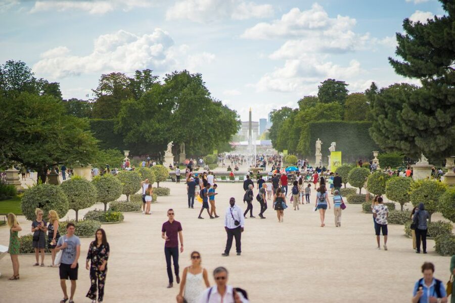 Paris: City Center Group Tour in German - Ending on Île de la Cité by Notre-Dame