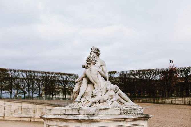 Paris City Center w/ Notre Dame interior | Exclusive Walking Tour - Saint-Michel and Place Dauphine