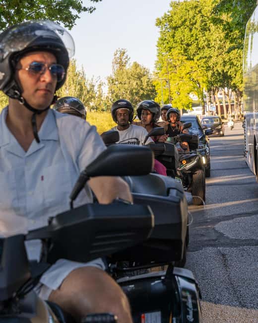 Paris: City Highlights Guided Quad Tour - Finding the meeting point without stress