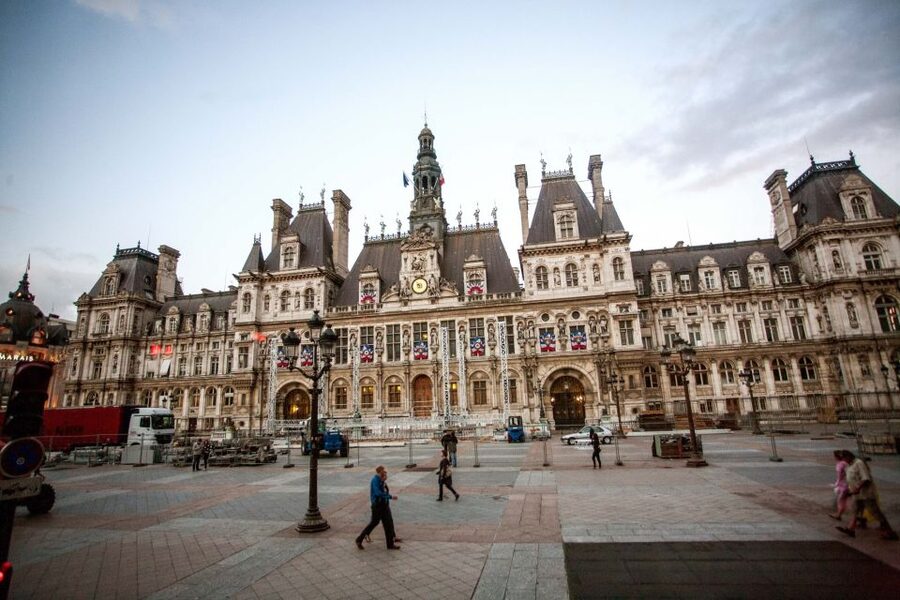 Paris: City Tour by Bus with Eiffel Tower & Optional Summit - The bus ride through illuminated Paris