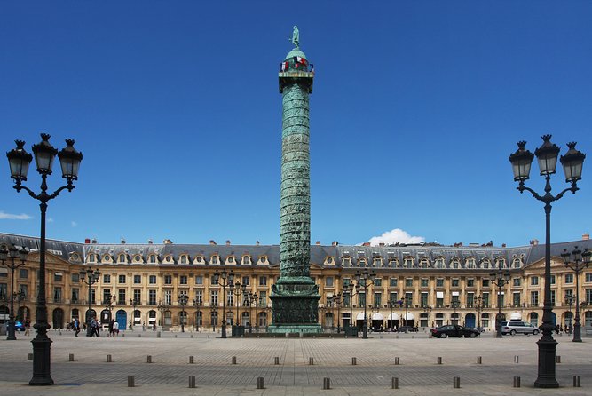 Paris City Tour by Coach with Sightseeing Seine River Cruise - The Champs-Élysées and Arc de Triomphe